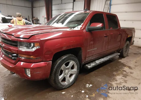 2018 Chevrolet Silverado 1500 2Lt z USA, uszkodzony, nr VIN 3GCUKREC2JG197981